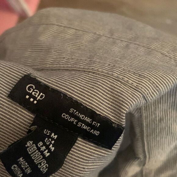 Gap Men button down long sleeve button down shirt size M preloved ❤️EUC - Picture 8 of 9